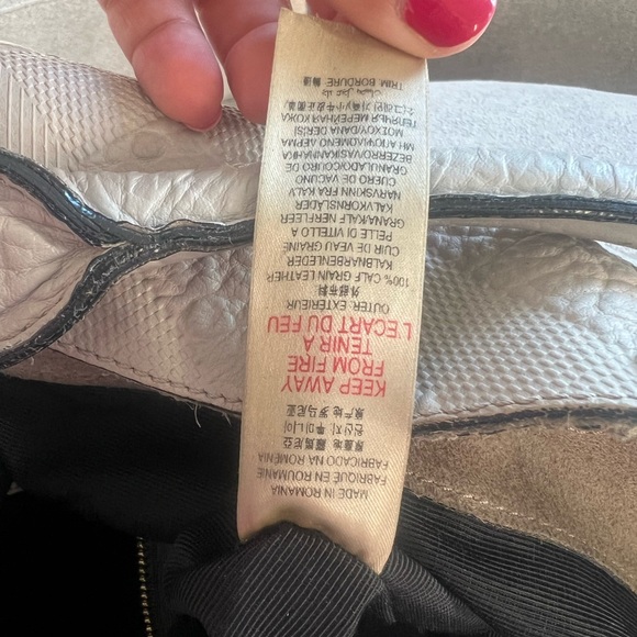 Burberry grey lindburg hobo - Picture 9 of 11